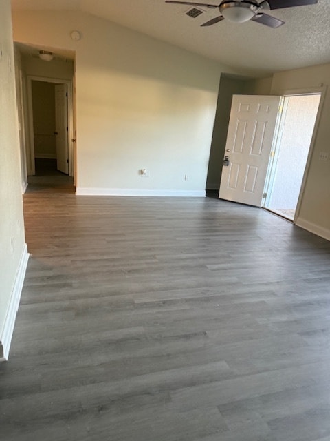 Building Photo - 5398 Colchester Ave