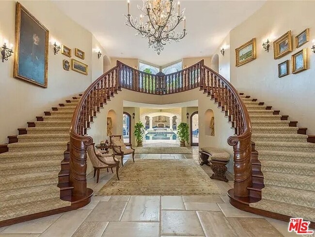 Building Photo - 6005 William Bent Rd