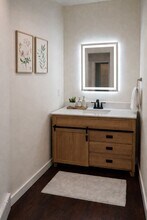 Main Bath - The Pinnacle at Swiftwater