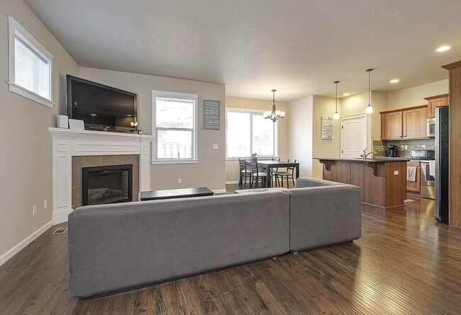 Foto del edificio - 2733 25th Ave