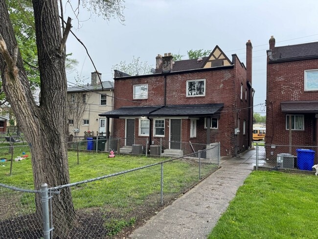 Building Photo - 3002-3004 Cleveland Ave