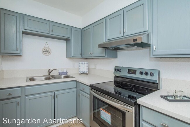 Building Photo - 1 br, 1 bath Apartment - 3570 Geist Ave 10...