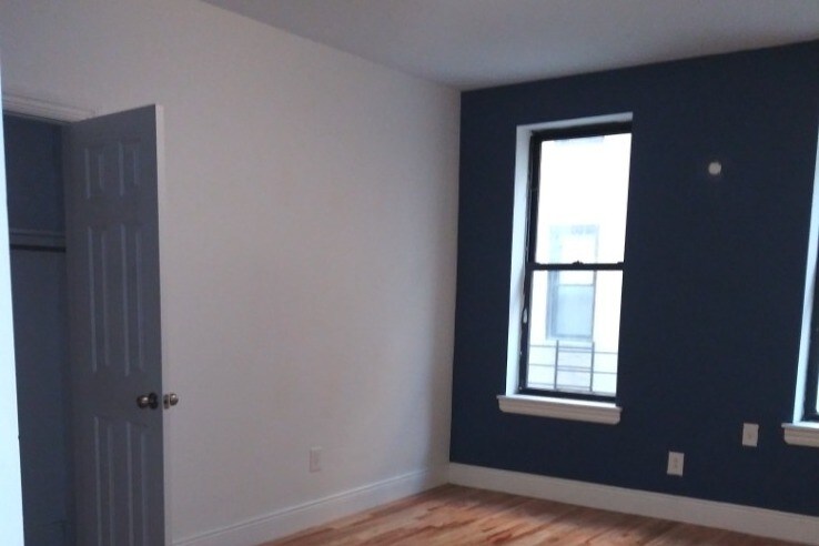 Foto principal - 34-50 41st St