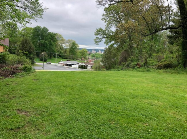 Foto del edificio - 1505 Rugby Rd