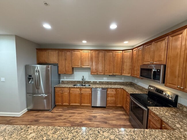 Interior Photo - Pinnacle on Meridian