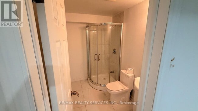 Building Photo - 36 Windward Crescent