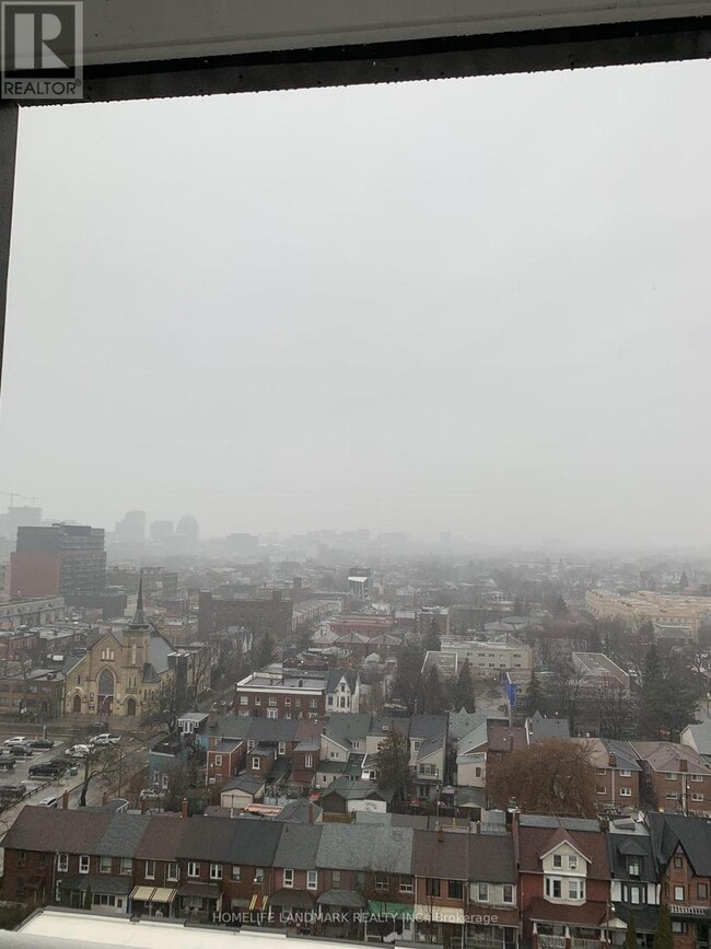 Building Photo - 80 Vanauley St