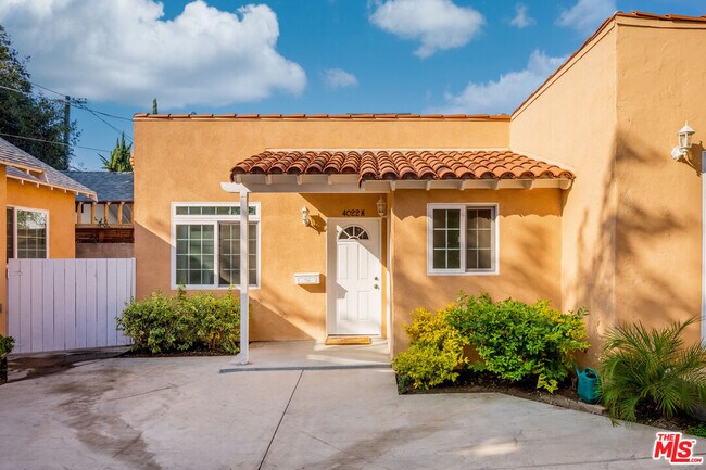 Foto del edificio - 4022 1/2 Brunswick Ave-