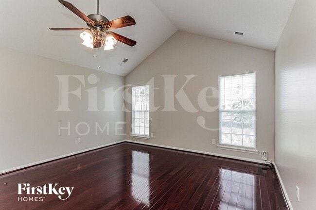 Foto del edificio - 16101 Wrights Ferry Rd