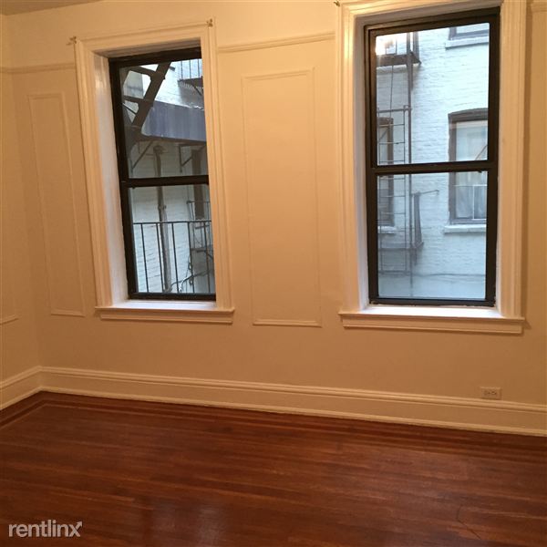 Primary Photo - 3619 Ditmars Blvd