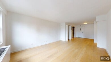 Building Photo - 222 E 39th St