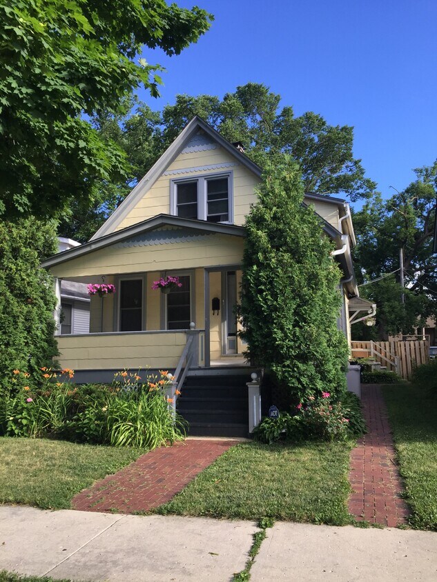 Foto principal - 1830 Grant St