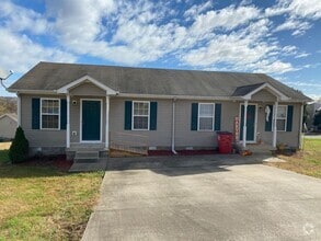 Building Photo - 944 Kingsbury Dr