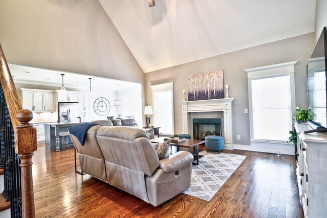 Foto del edificio - Luxury Home For Rent