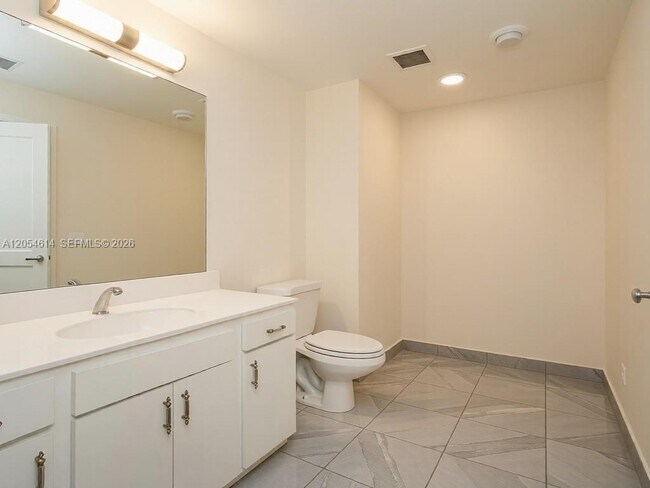 Foto del edificio - 2970 St Johns Ave