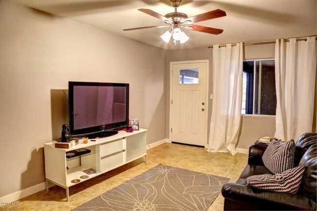 Typical Living Room - 822 E Montecito Ave