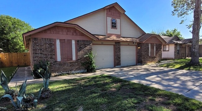 Front Left Side Entry from Driveway - 9831 Ardash Ln