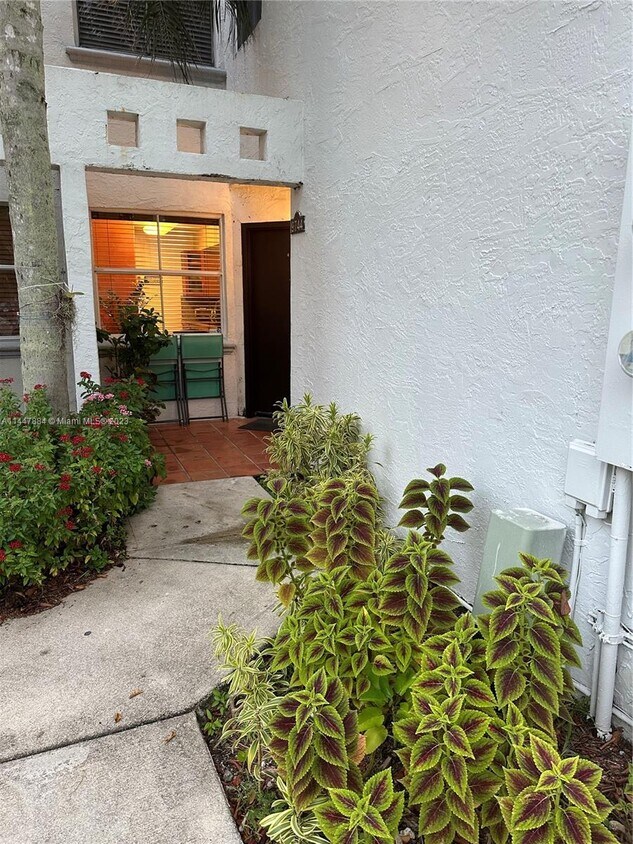 Foto principal - 9744 NW 46th Terrace