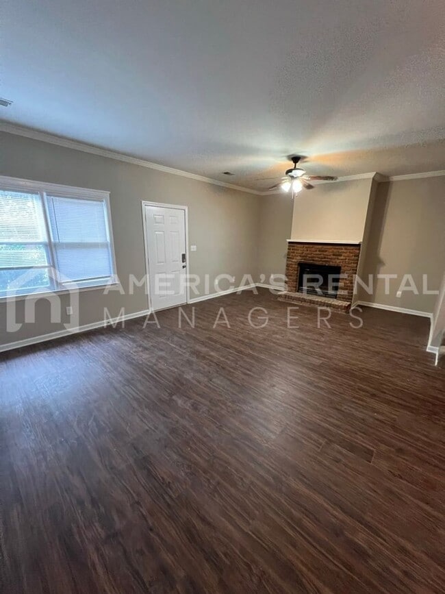 Building Photo - Townhome For Rent In Pelham!!! COMING SOON!