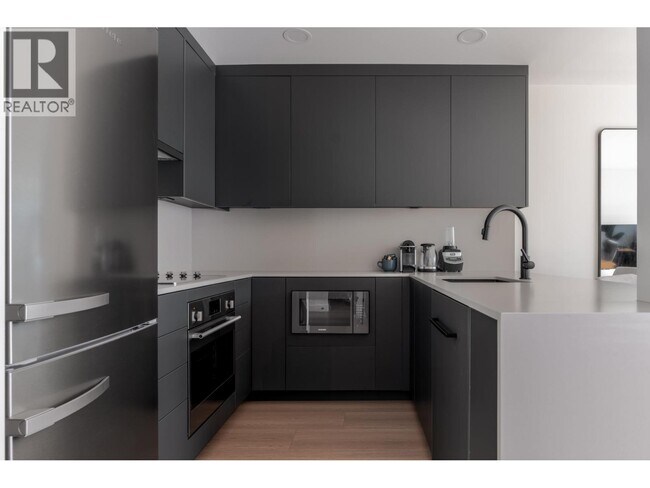 Photo du bâtiment - 1270 Robson St