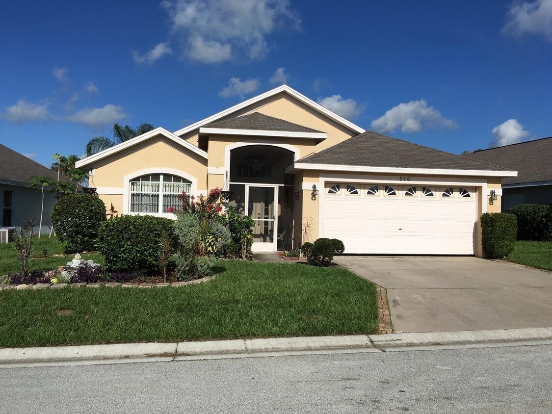 Foto principal - 3 Bedroom Home in Gated Community NEAR I4 ...