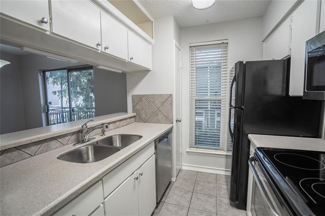 Building Photo - 4020 Holland Ave