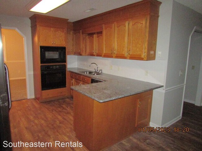 Building Photo - 4 br, 3.5 bath House - 45 Killarney Ln