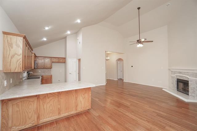 Building Photo - 10617 Fossil Hill Dr
