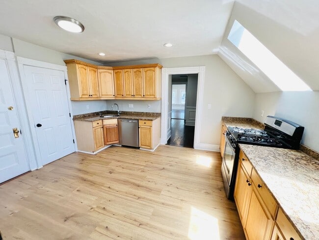 Photo - NEWLY RENOVATED PENTHOUSE UNIT