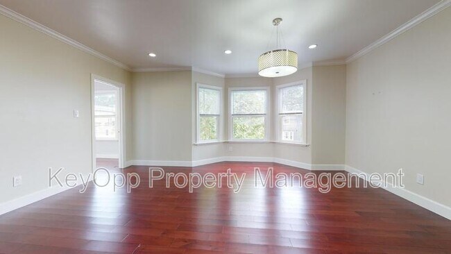 Foto del edificio - 304 32nd Ave
