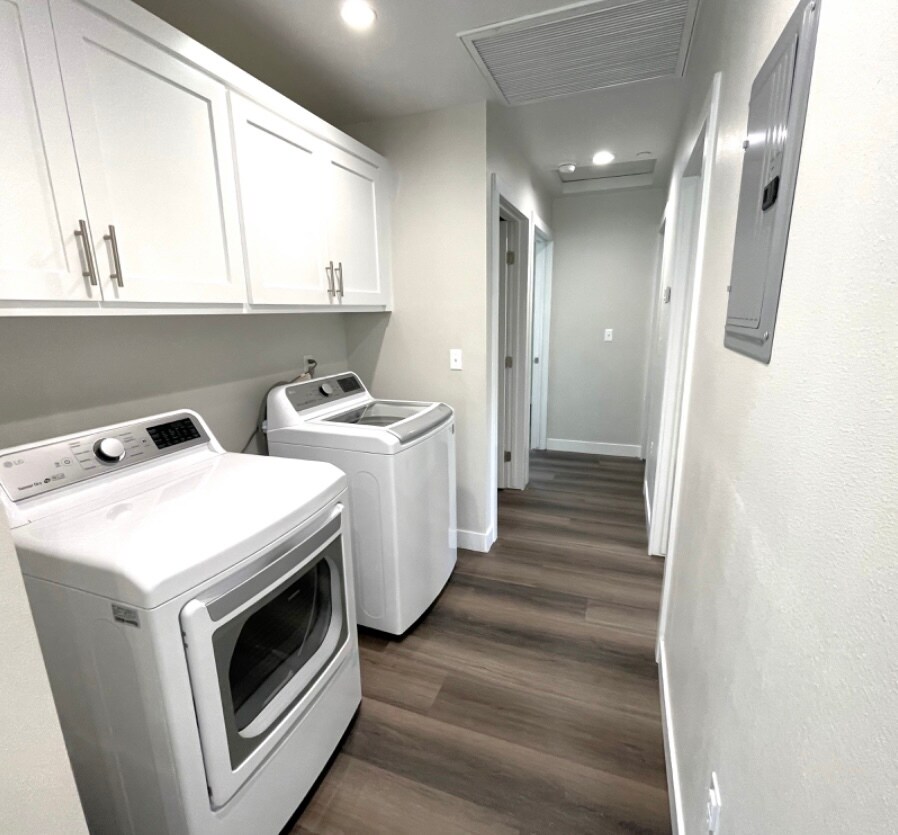 Foto del edificio - 14705 Saticoy St