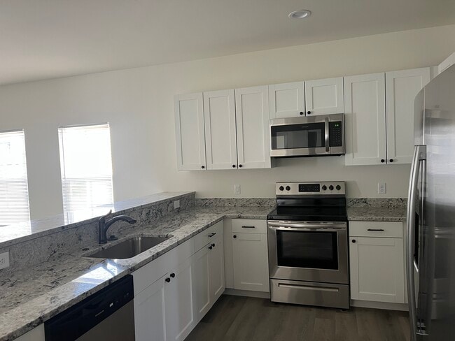Kitchen - Eagle Crest Villas