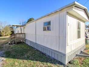 Building Photo - 1810 Vales Mill Rd