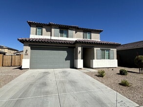 Building Photo - 744 E Emerald Dr