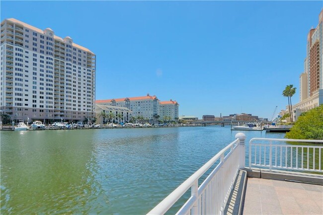 Foto del edificio - 371 Channelside Walk Way