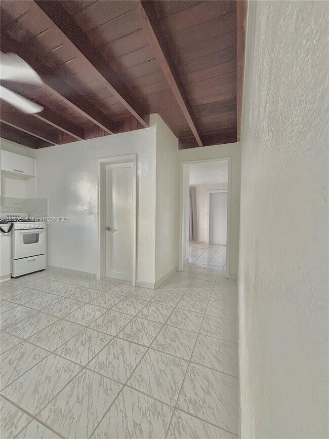 Foto del edificio - 618 E 24th St
