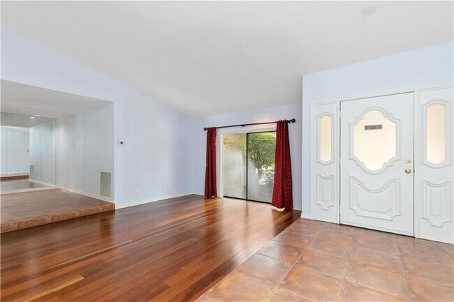 Foto del edificio - 406 NW 101st Terrace