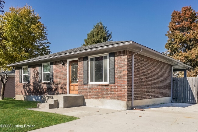 Building Photo - 5611 Archtree Pl