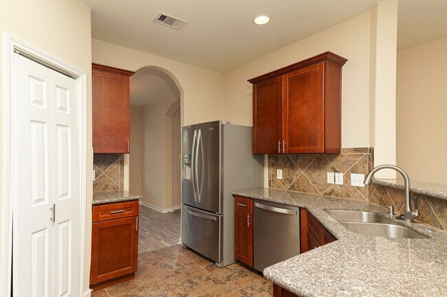 Foto del edificio - 3042 Camelia View Ln