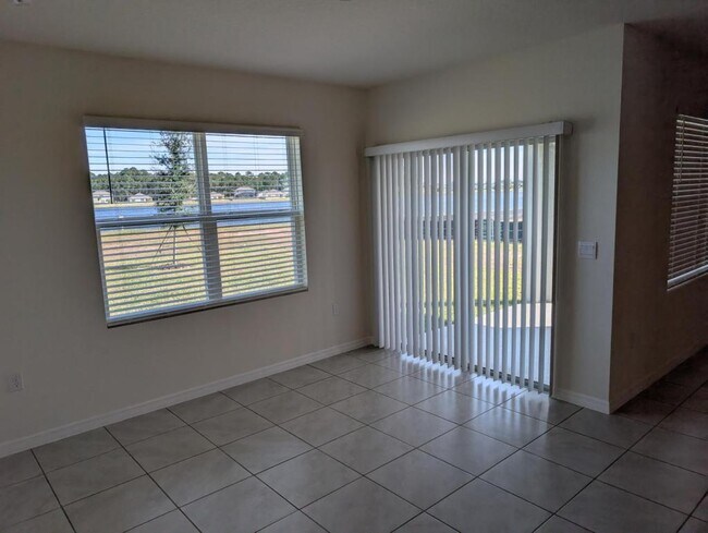 Foto del edificio - 1339 Lawndale Ct