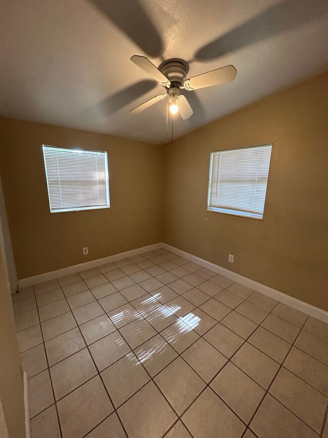 Foto del edificio - Central Lakeland Rental Home