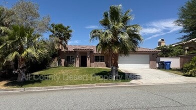 Building Photo - 9751 Palm Dr