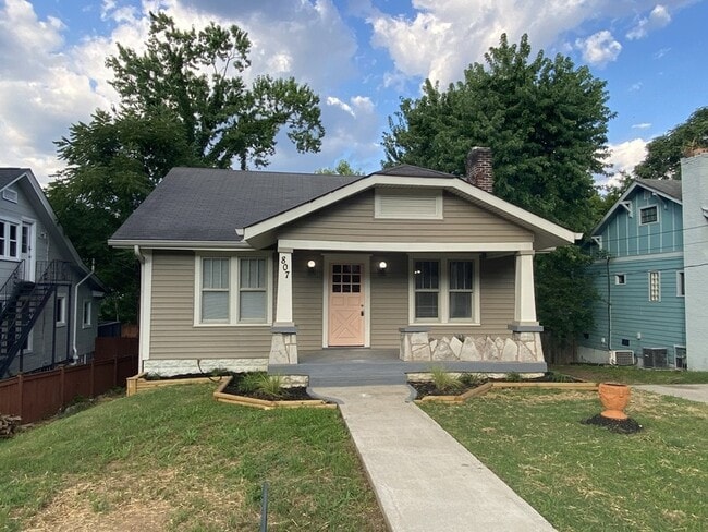 Photo - 807 Setliff Pl House