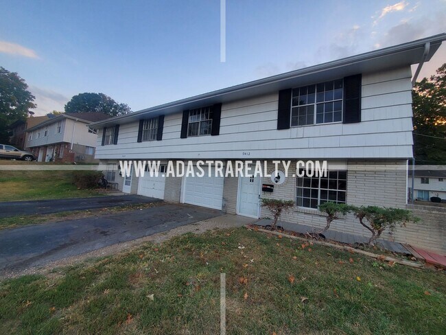 Foto del edificio - Very Nice Overland Park Duplex-Available i...