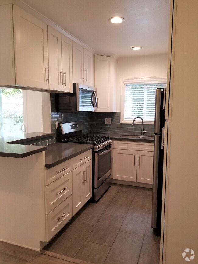 Condos for rent near Elysian Park in Los Angeles, CA