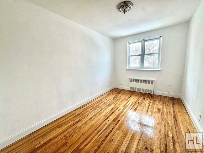 Foto del edificio - 28 AVENUE