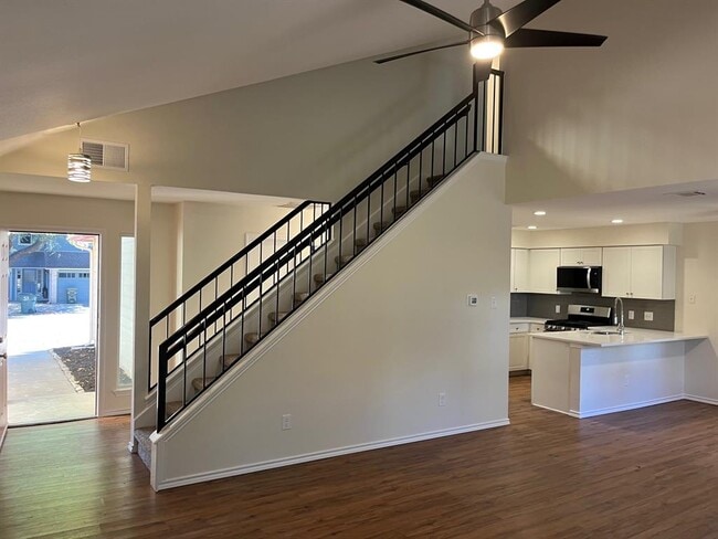 Foto del edificio - 12908 Steeple-Chase Dr