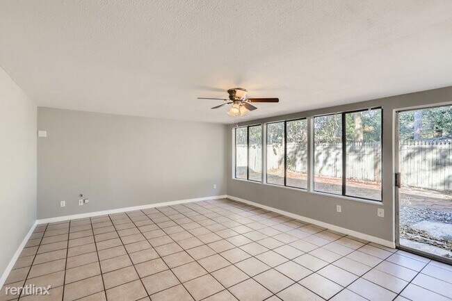 Building Photo - 3 br, 2 bath House - 216 Brighton Way UNIT