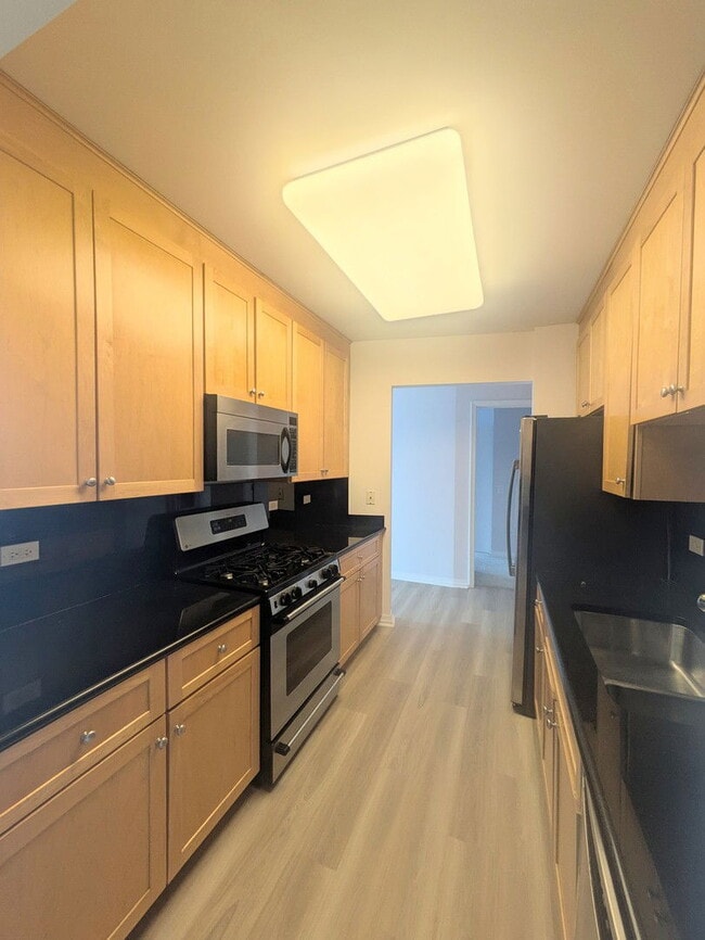 Foto del edificio - 33 W Ontario St