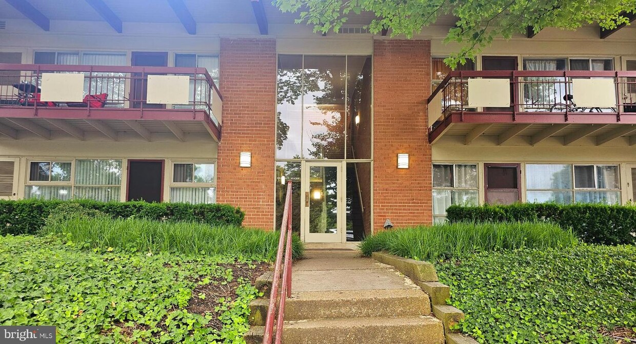 Building Photo - 4257 Americana Dr